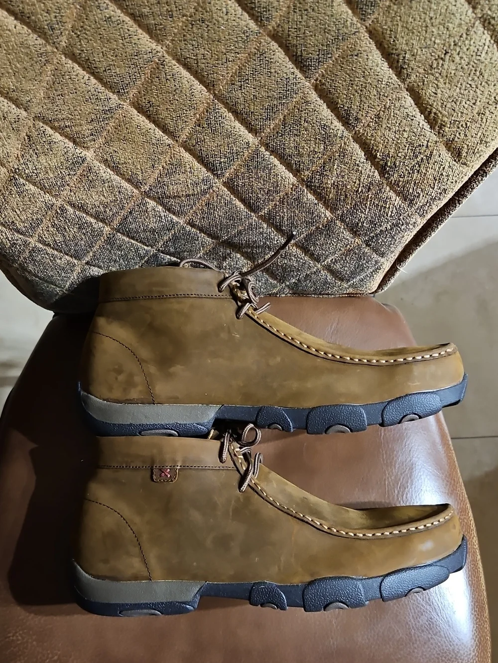 Twisted X here pair